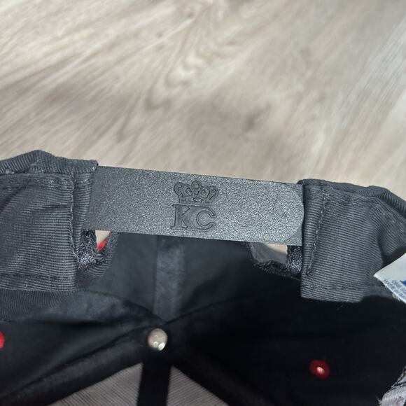 Vintage Ernie‎ Irvan NASCAR Hat Snapback Black Red Racing KC Cap - Picture 9 of 9